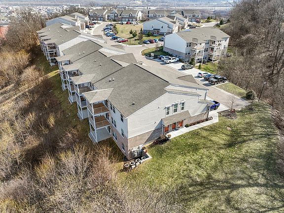 3rd image of 613 River Rdg