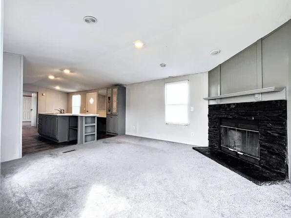 268 E Tower Ln, Rocky Mount, NC 27804