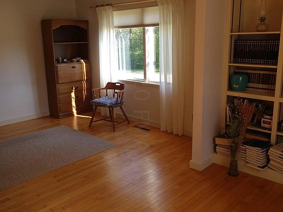 4th image of 2440 165th Ave SE