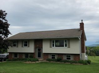 635 Berkshire Dr, State College, PA 16803