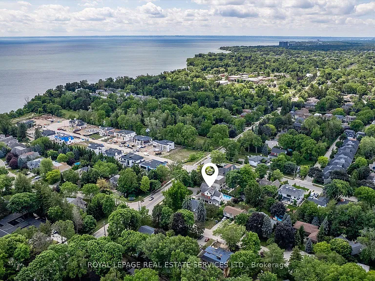 335 Lakeshore Rd W — Photo 50