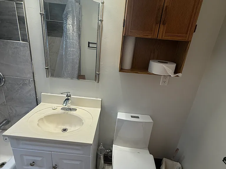 69 Whittaker St #2 — Photo 28