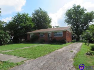 304 Greenbriar St, Vine Grove, KY 40175