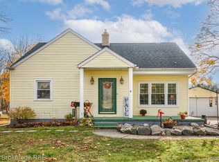 2129 W Frances Rd, Mount Morris, MI 48458