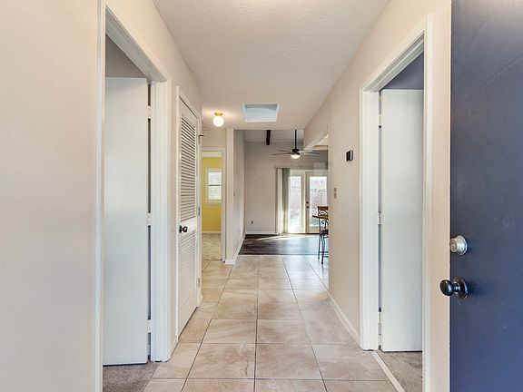 5th image of 148B Villas Ct SE