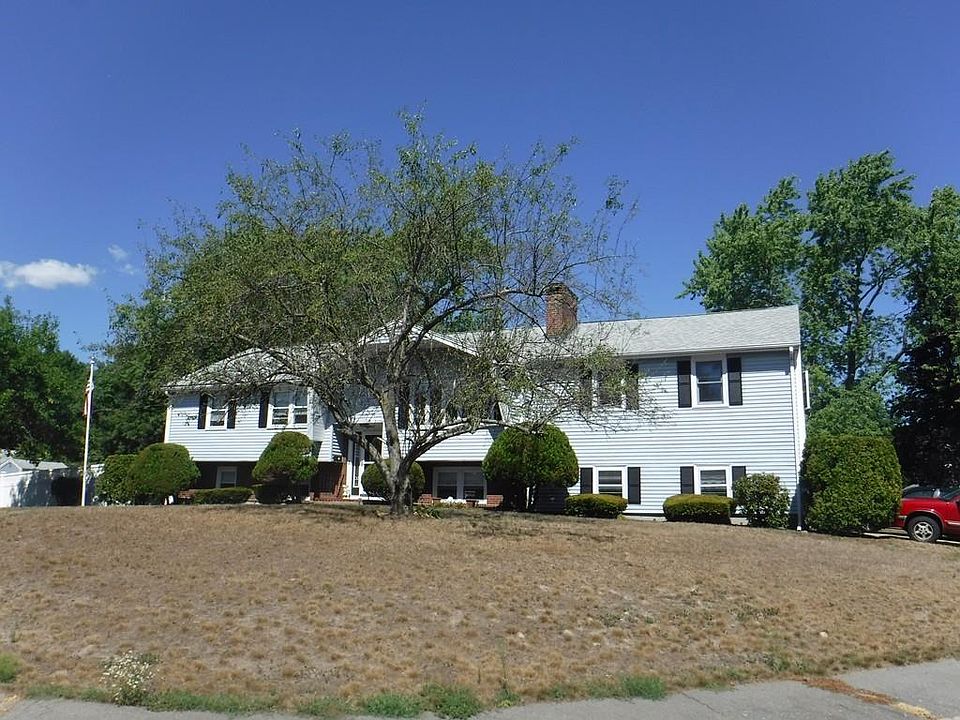 1st image of 18 W Lake Dr