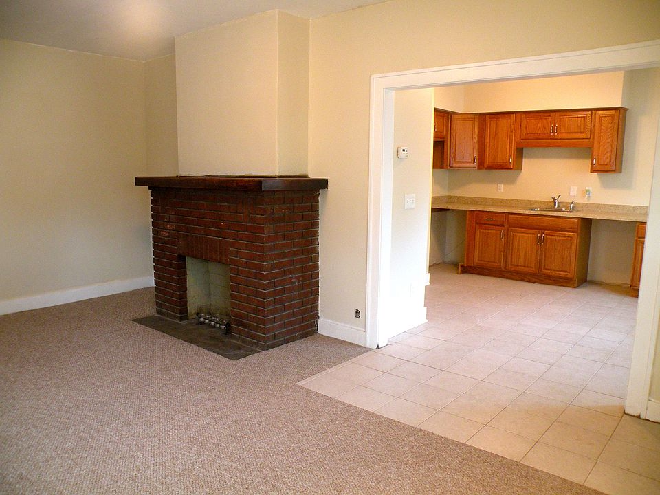 1st image of 2417 Portman Ave