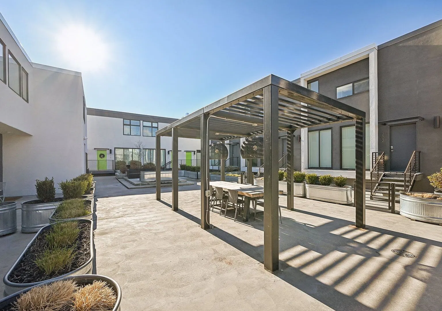 2BR/2.5BA Condo in Central Ninth | Mountain Views, Solar & Walk to Everything — Photo 2