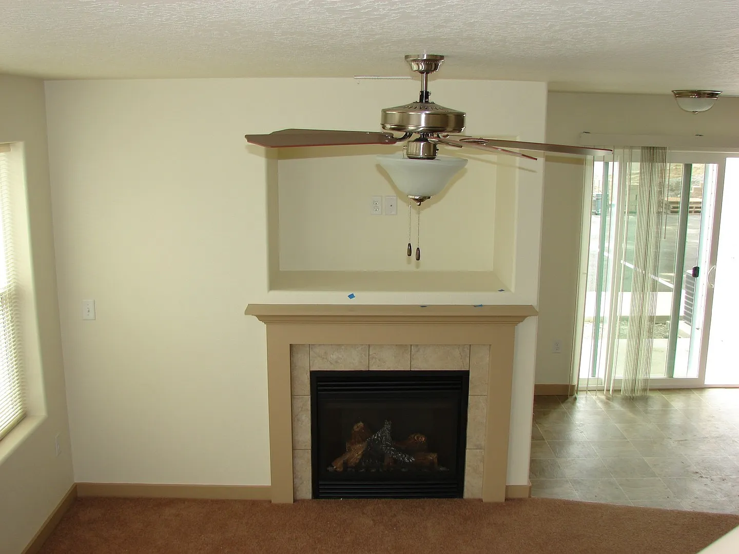 1020ol — Photo 2