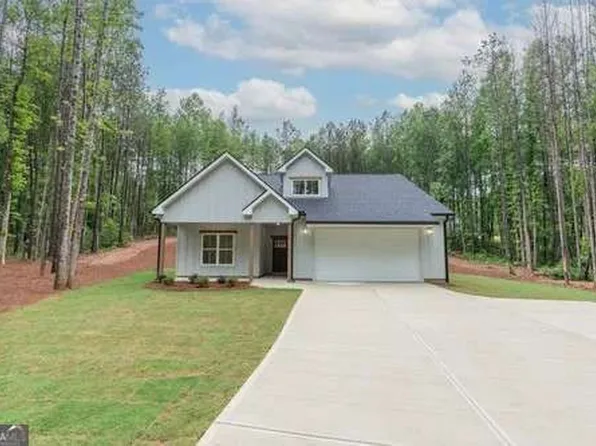 61 Hazel Ln, Bremen, GA 30110