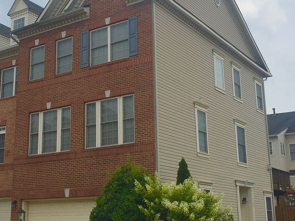 front/side view of house
