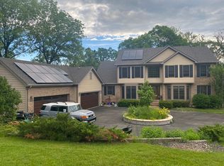 3026 Fox Ct, Crystal Lake, IL 60012