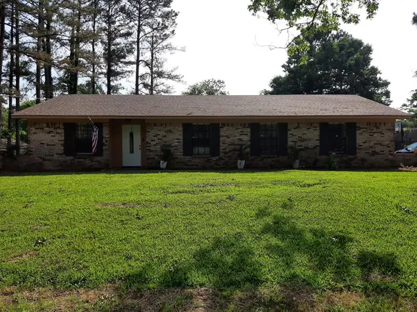 109 Bottino Dr, Vicksburg, MS 39180