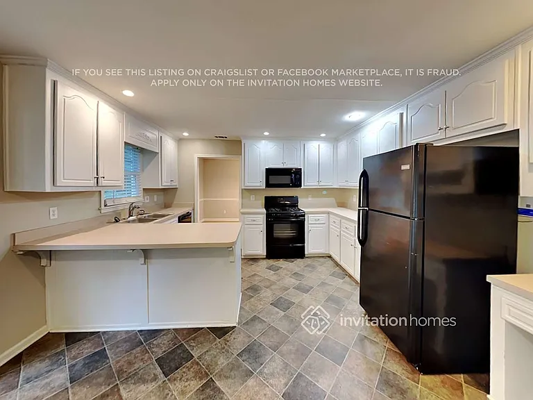 303 Pamela Pl — Photo 10