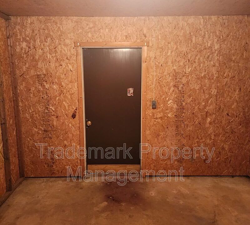 Building Photo 3