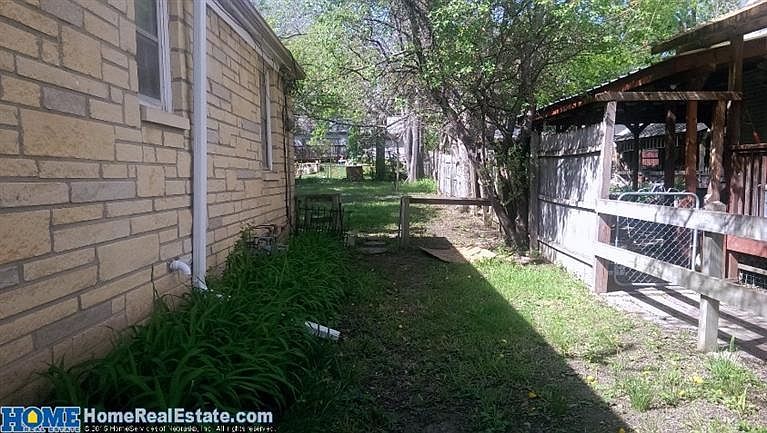 2nd image of 2026 Lake St