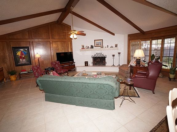 5th image of 4618 Garden Ln