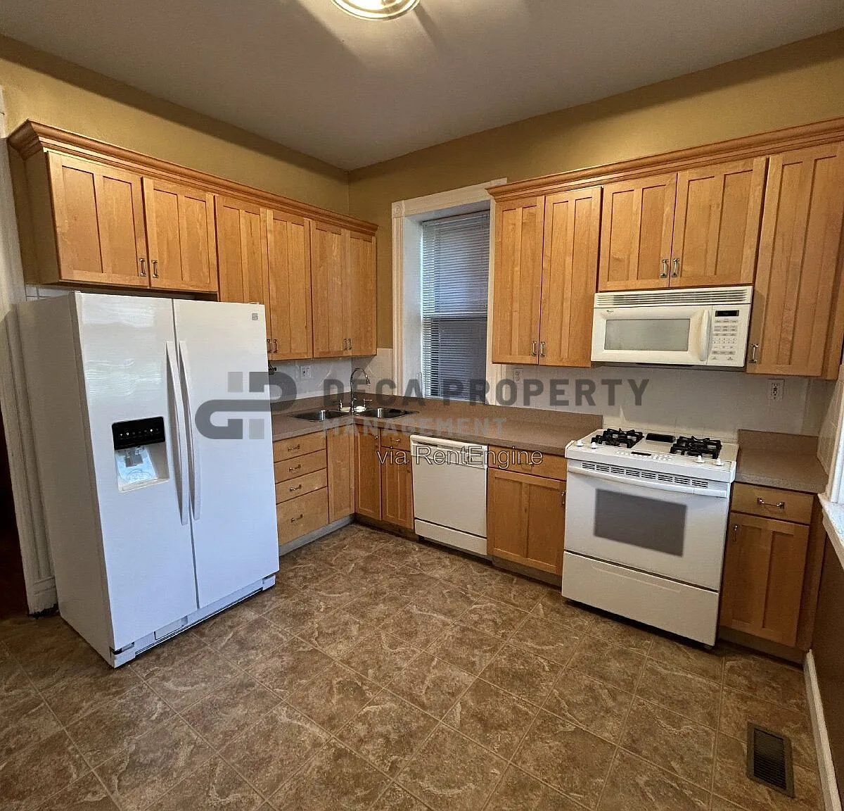 2 bed, 1.0 bath, 1152 sqft, $1,365 — Photo 4