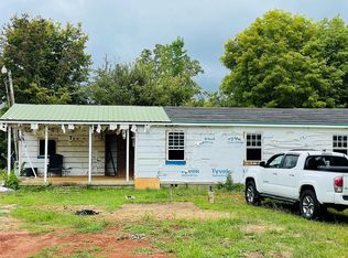 455 Darkey Springs Rd, Walling, TN 38587