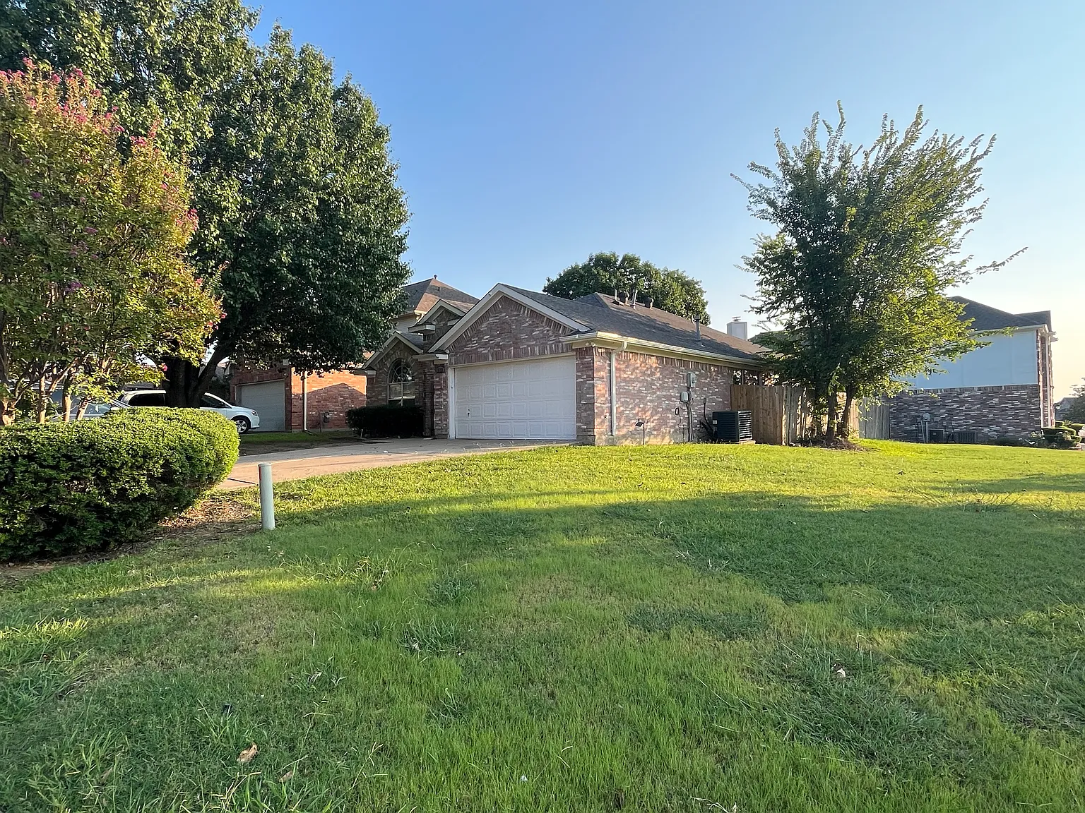 3 bed, 1805 sqft, $2,400 — Photo 3