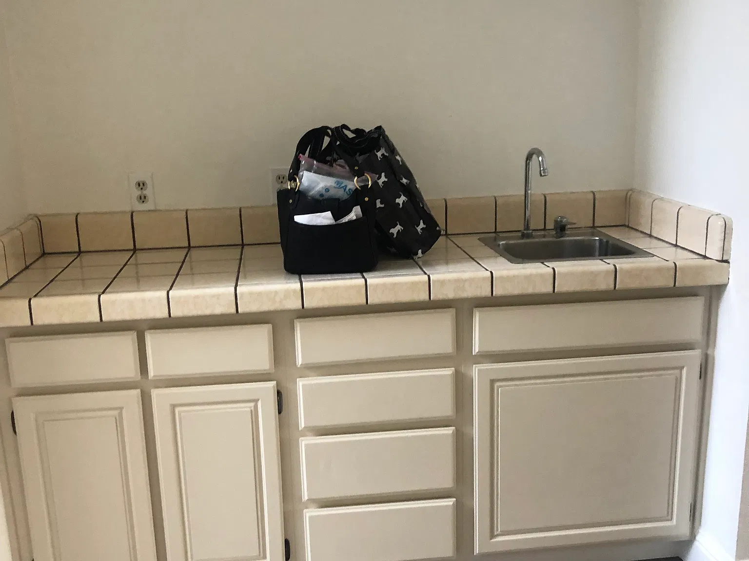 2890 E Huntington Blvd — Photo 3