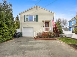 16 Baker St, Milford, CT 06461