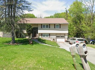 14 Hawthorne Dr, Monroe, NY 10950