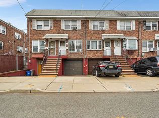 137 Warren St, Harrison, NJ 07029