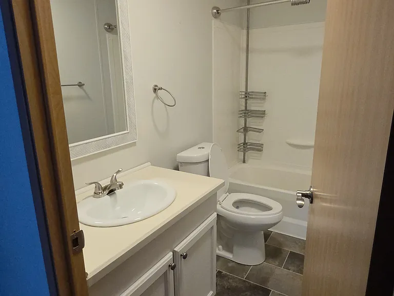 6445 N Dover Rd — Photo 12