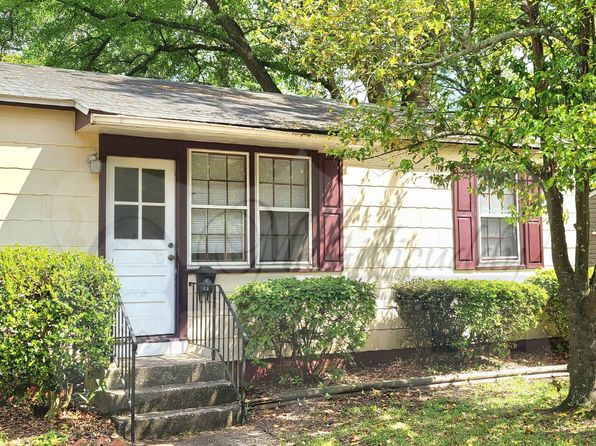 1226 Holden Dr