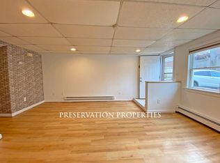 51 Crosby Rd, Chestnut Hill, MA 02467