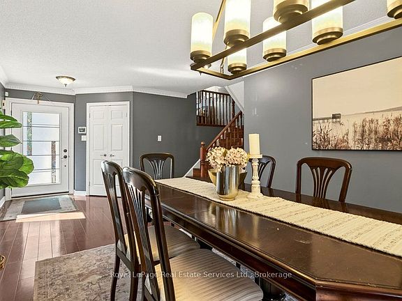 4th image of 2054 Westmount Dr