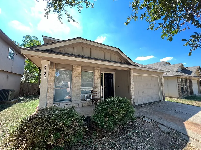 7109 Thannas Way — Photo 4