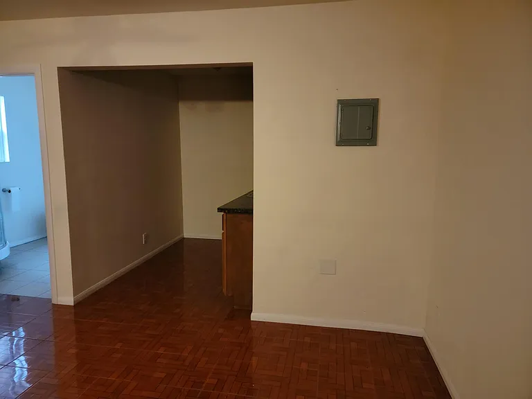 206 W Cedar Ave #GUEST HOUSE — Photo 11