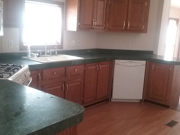 4th image of 1172 Brookshire Dr