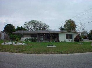 2101 32nd St W, Bradenton, FL 34205