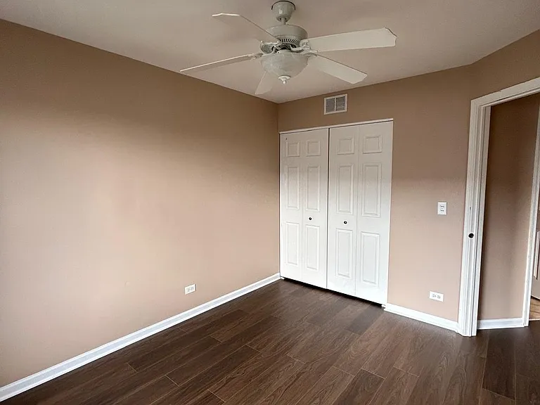 24427 John Adams Dr — Photo 13