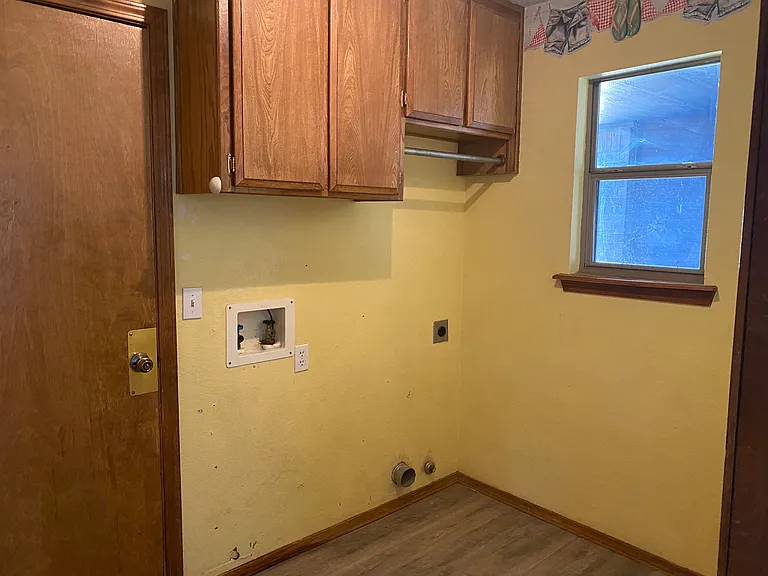 1109 Sterling Dr — Photo 10