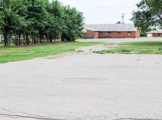 208 E Main St, Watonga, OK 73772