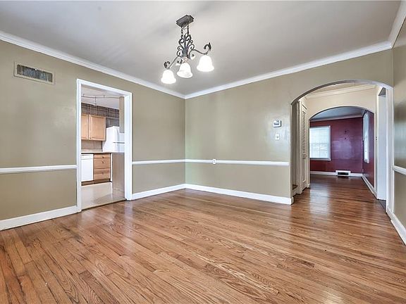 3rd image of 8037 Jefferson St