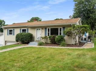 180 Hillcrest Ave, Meriden, CT 06451