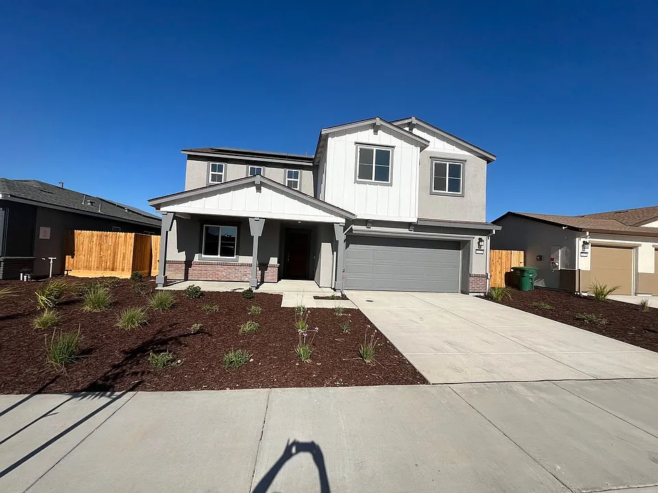 1654 Pacific Dr