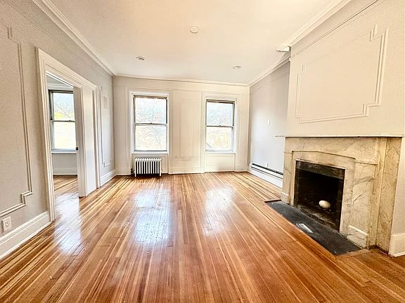 2nd image of 178 Atlantic Ave APT 1