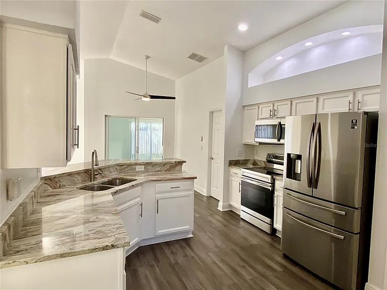 10264 Oak Crest Rd — Photo 8
