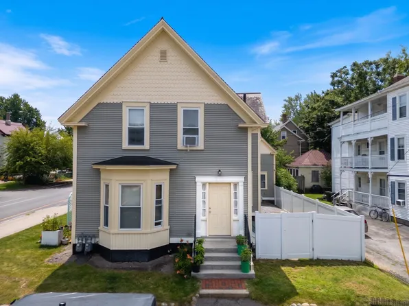 67 Pennacook Street, Manchester, NH 03104-3557