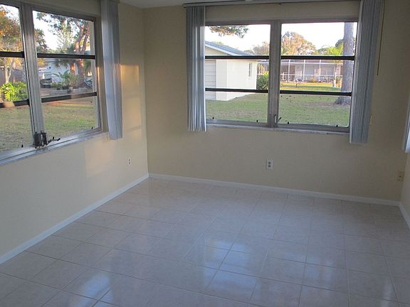 5th image of 2065 Mississippi Ave