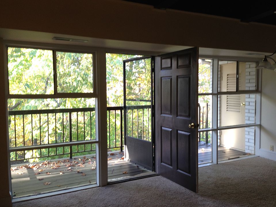 1st image of 4947 Americana Dr APT 211