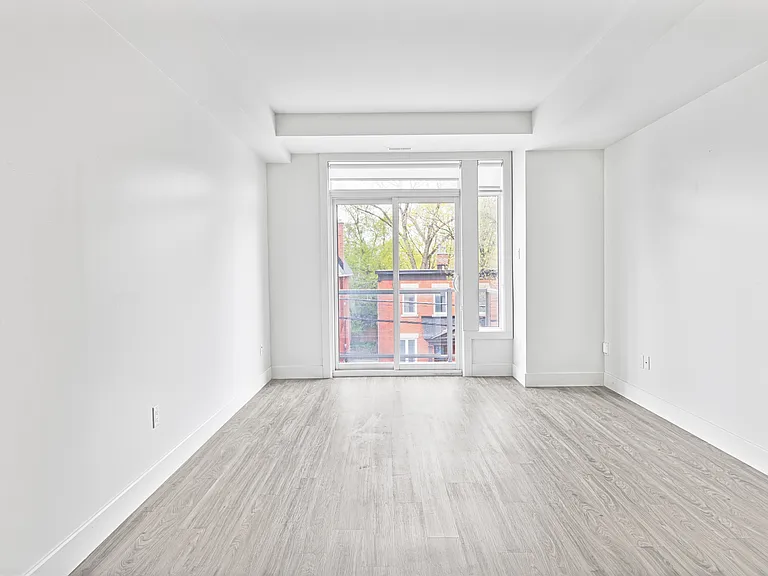 337 Sunnyside Ave — Photo 4