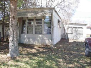 6612 2nd St, Mecosta, MI 49332