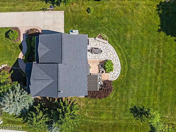 5th image of 1161 Glass Lake Cir
